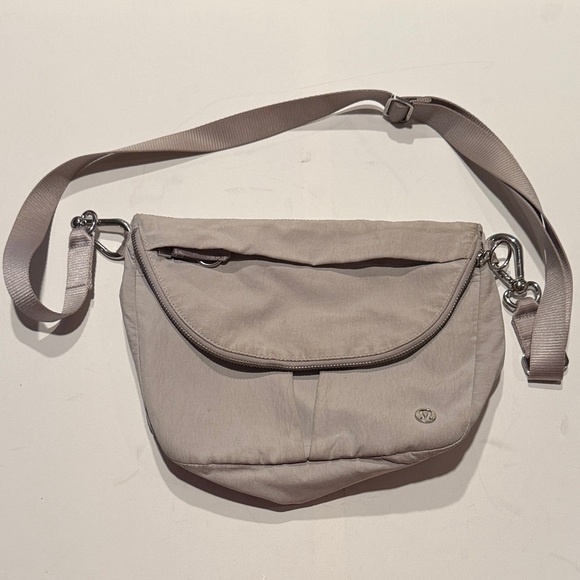 lululemon athletica Handbags - Lululemon Athletica Light Gray Crossbody Bag